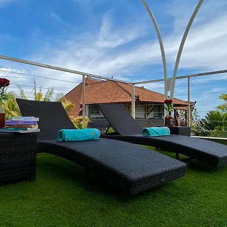 Echo Beach Designer Apartment